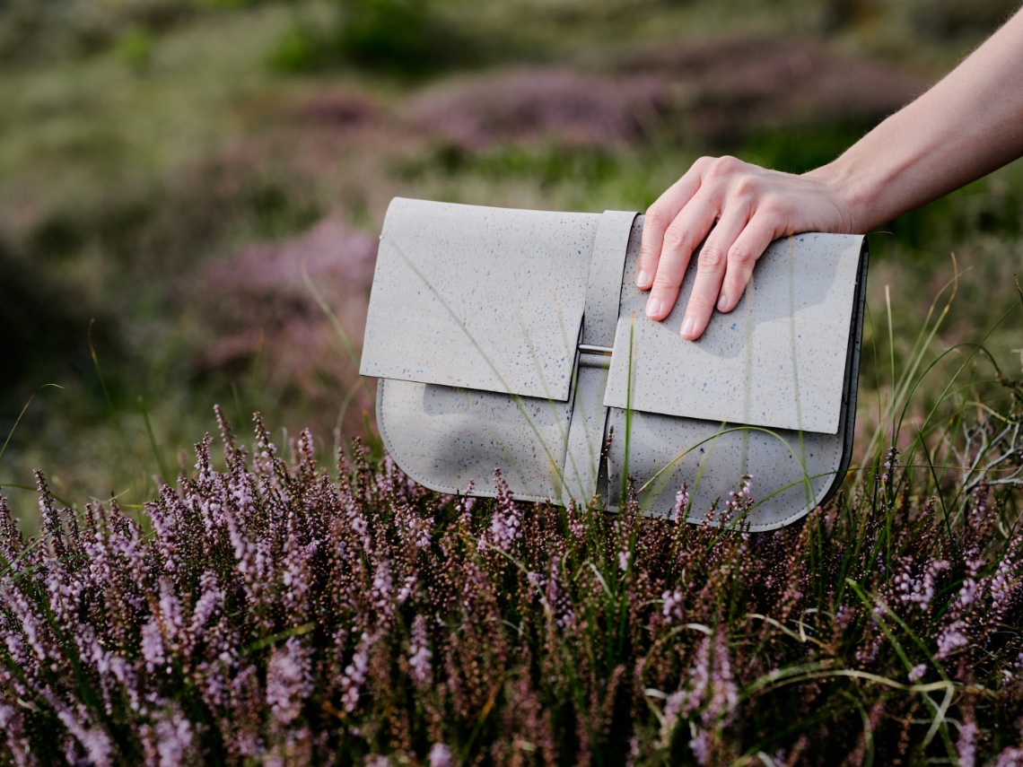 burggrafburggraf-vegane-kork-handtasche-meta-birkengrau