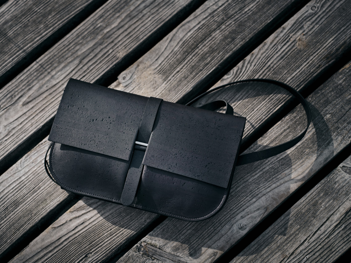 burggrafburggraf-vegane-kork-handtasche-meta-schwarz