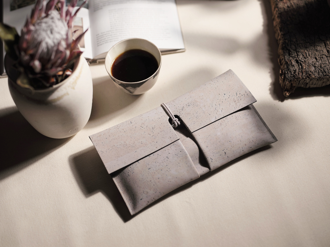 burggrafburggraf-vegane-kork-clutch-reto-birkengrau